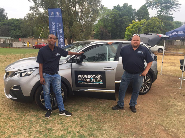 Peugeot 5008 at the Golf Course - CMH Peugeot East Rand